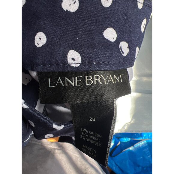 Lane Bryant Womens Size 28 Polka Dot Navy Shorts   Vacation Resort Stretch - Picture 2 of 11